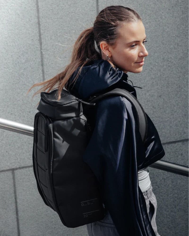Hugger Backpack 20L Black Out, view: 1