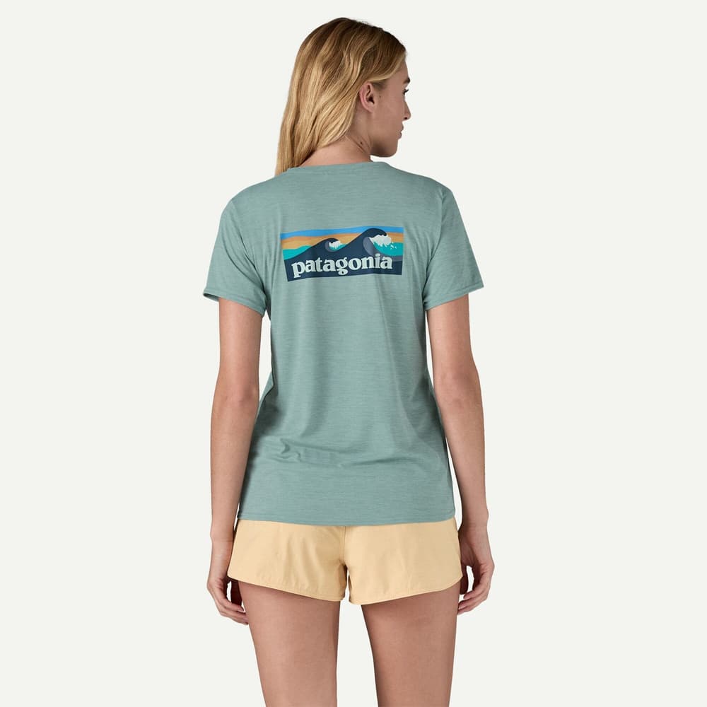 W's Cap Cool Daily Graphic Shirt - Waters Boardshort Logo: Thermal Blue X-Dye, view: 2