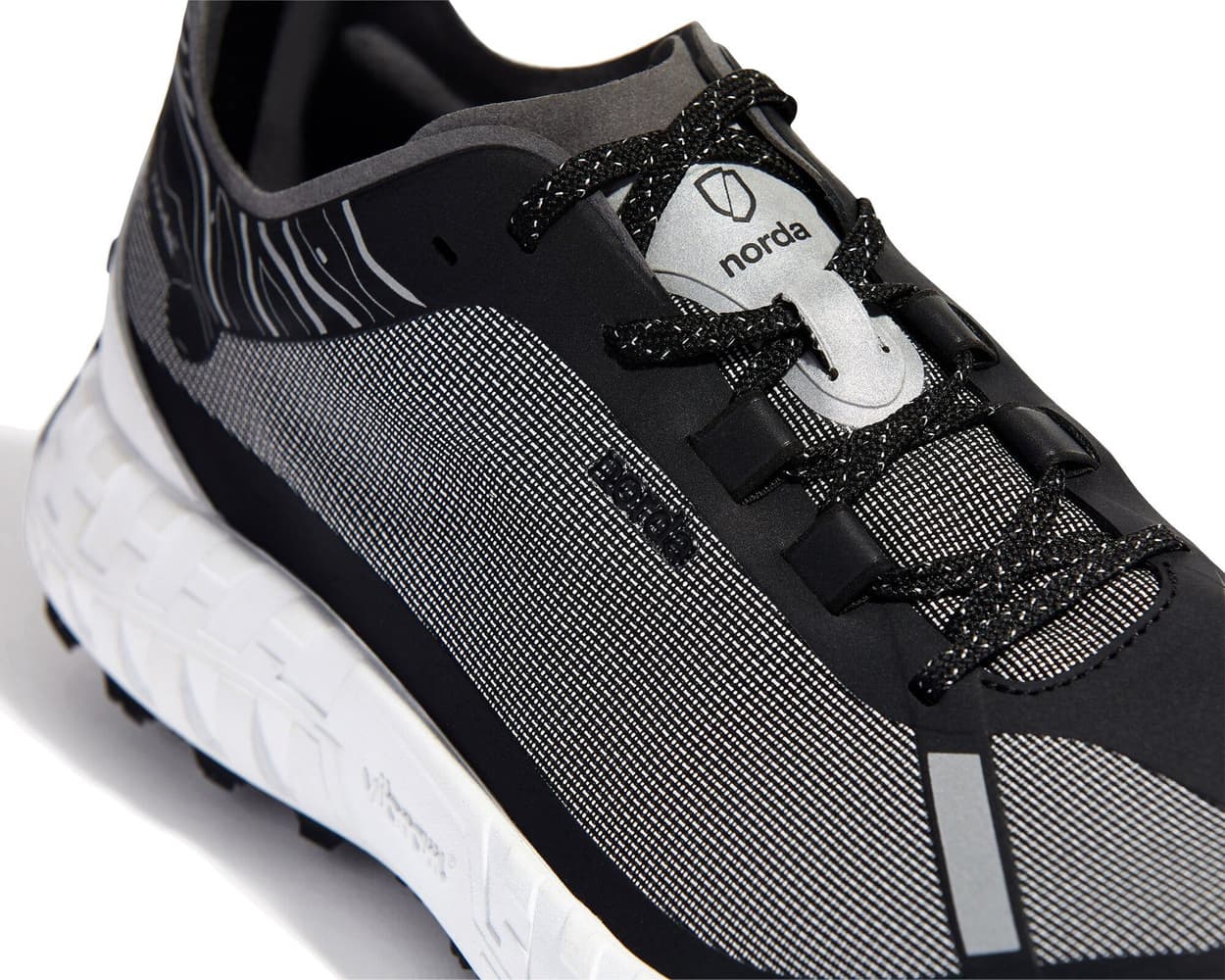 N 001M Black, view: 4