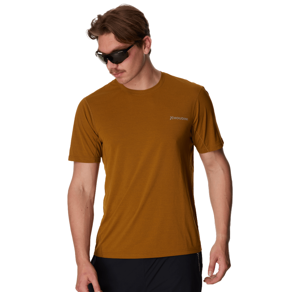 productImage: M's Pace Air Message Tee Greenish Gold/Houdini Logo