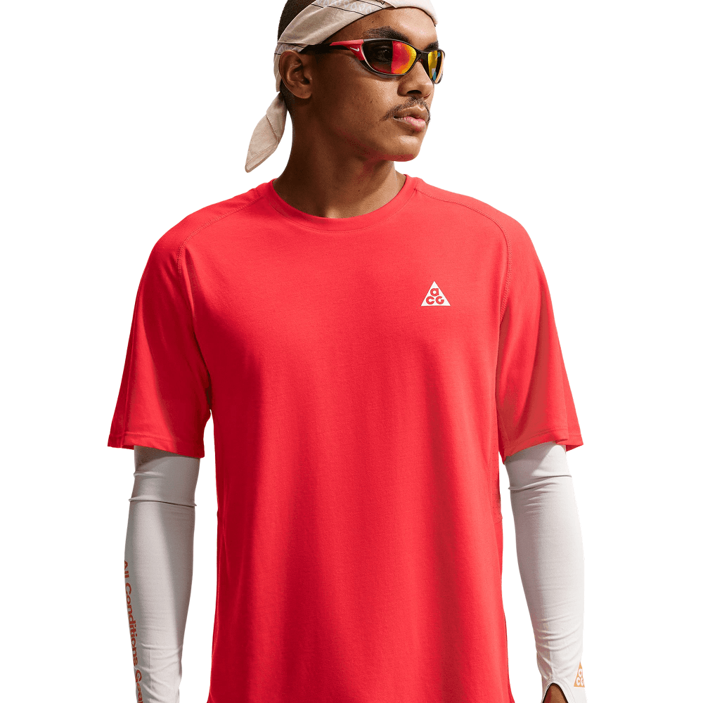 Lt Crimson/Lt Crimson/Summit White