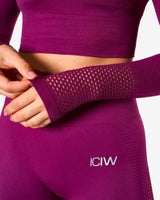 Dynamic Seamless Long Sleeve Crop Top Mulberry